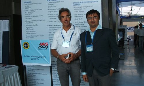 Spanish Surgeon Prof.Ramon Cugat specialized in Cell therapy for repair of cartilage & ACL injuries , at IASCON 2009 ,Ahmedabad.