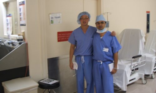 with Dr.Youm learning Patellar Instabliyt surgery at Hosptial for Joint diseases, New York, USA ,2009